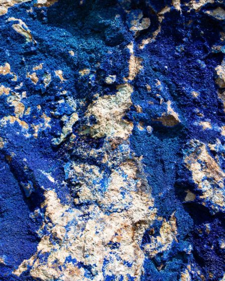 blue and gray stone close-up photography